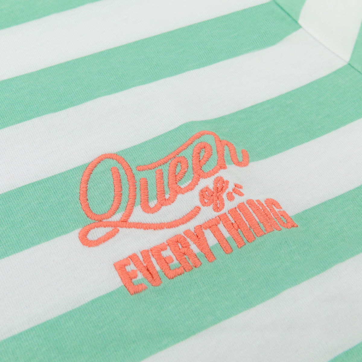 Green T-shirt with short sleeves S size - Queen of everything