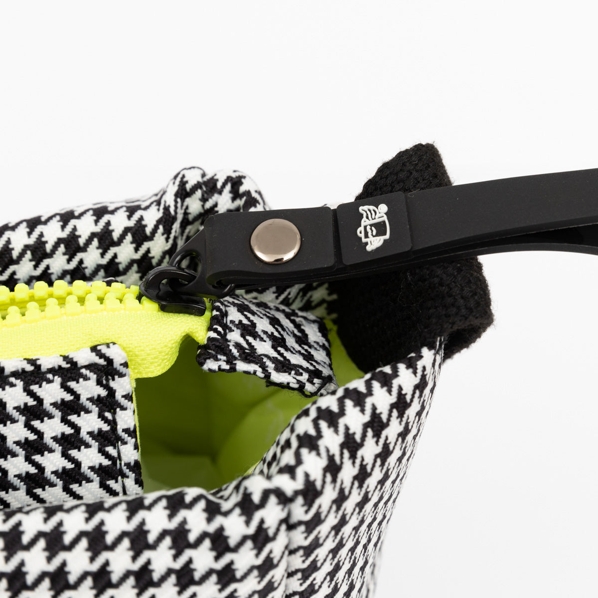 Small handbag houndstooth - Wonderful & iconic.