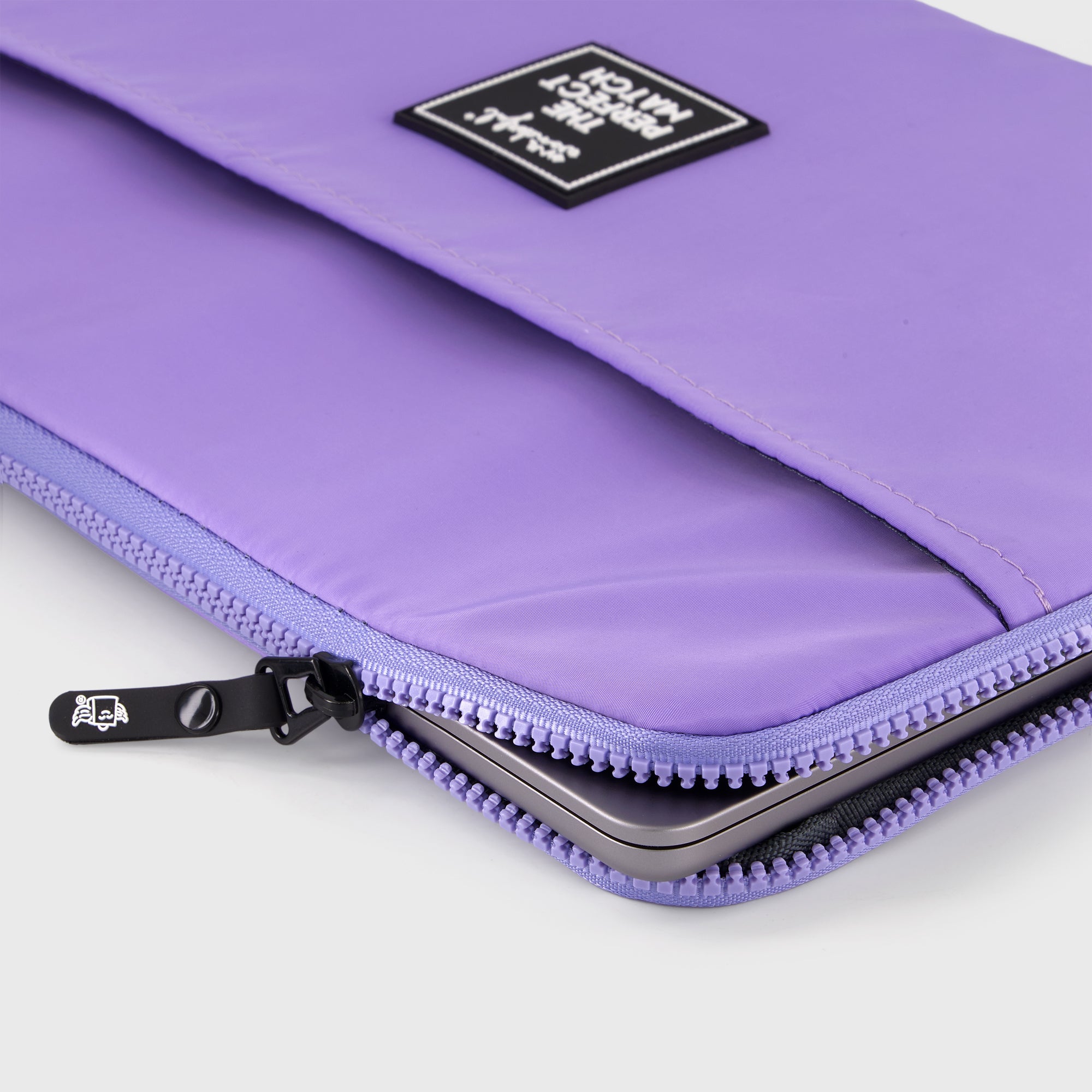 Funda de laptop 13-14" fuchsia - The perfect match