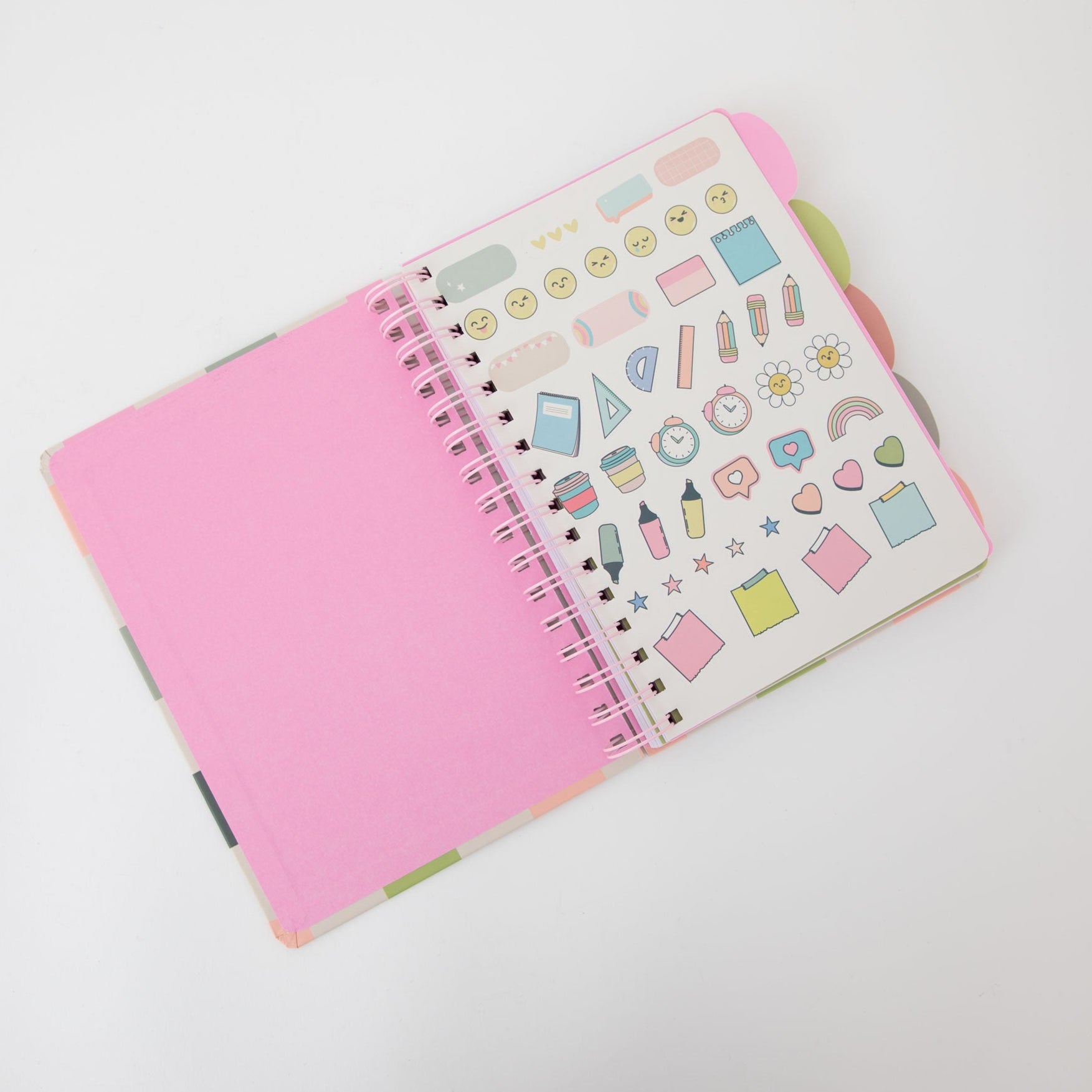 Quaderno formato A4 con divisori – Cose belle all’interno