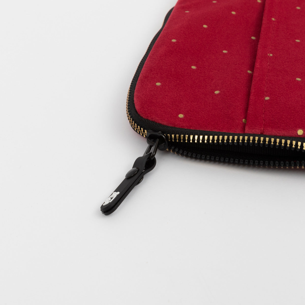 Laptop sleeve 13-14" velvet maroon - Glam & glow.