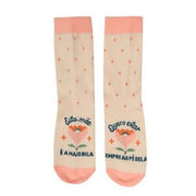 Meias com mensagem para mães em português Mr. Wonderful Tamanho 35-38 - Esta mãe é a mais bela. Quero estar sempre ao pé dela.