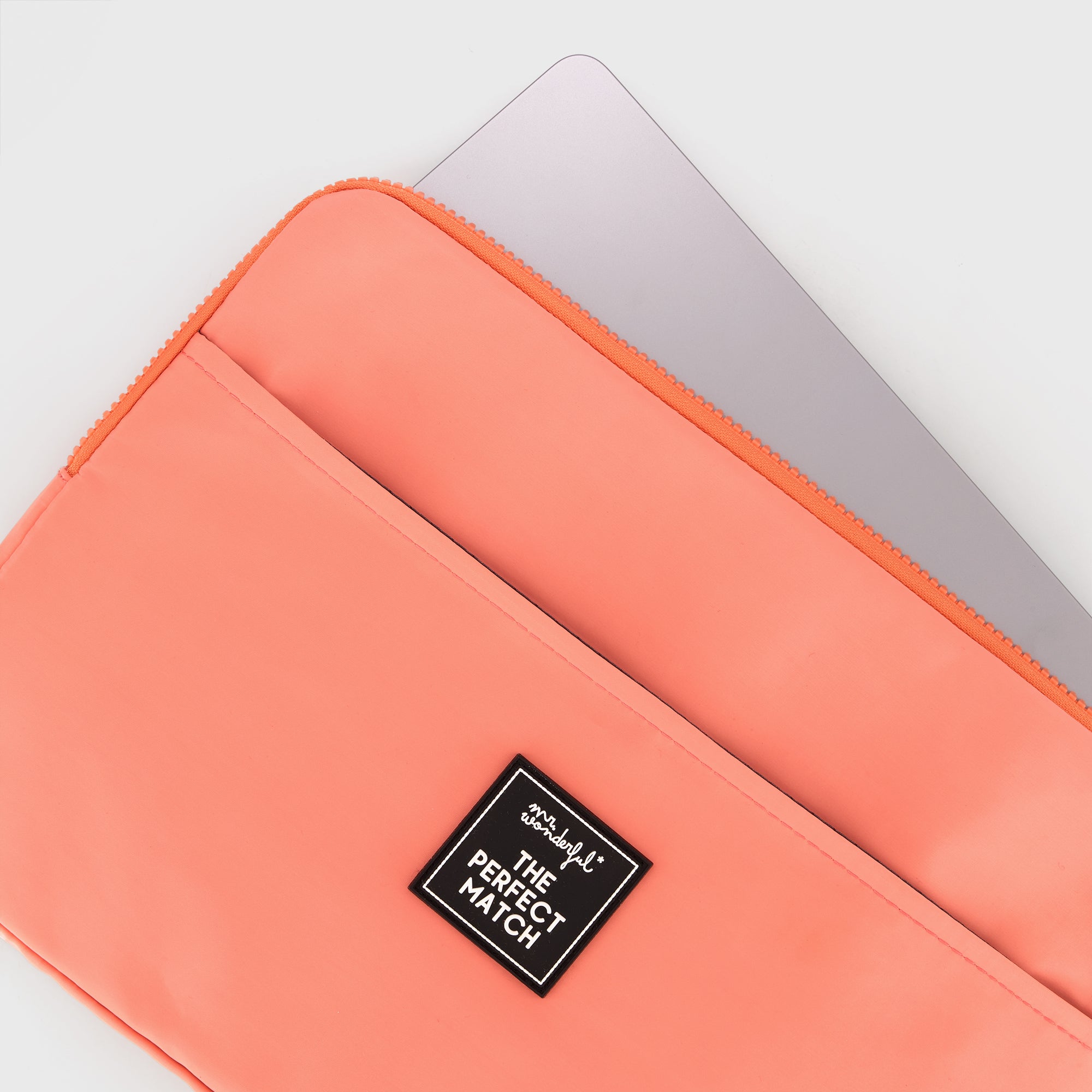 Capa para laptop 13-14" salmão - A combinação perfeita 