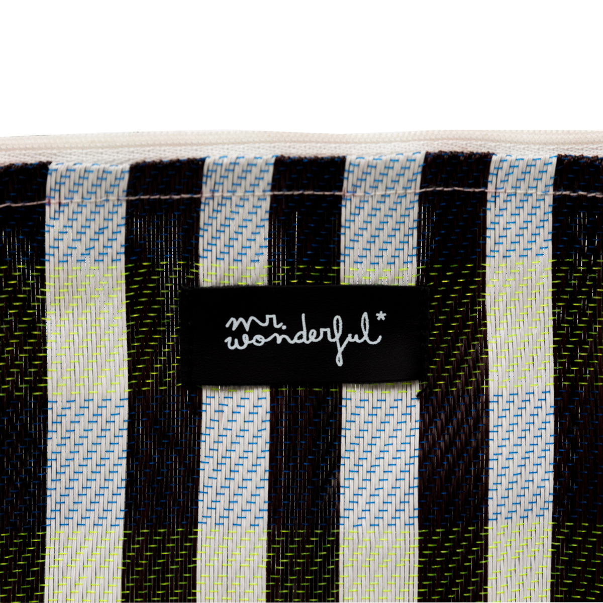 Striped beach toiletry bag – Black and white.