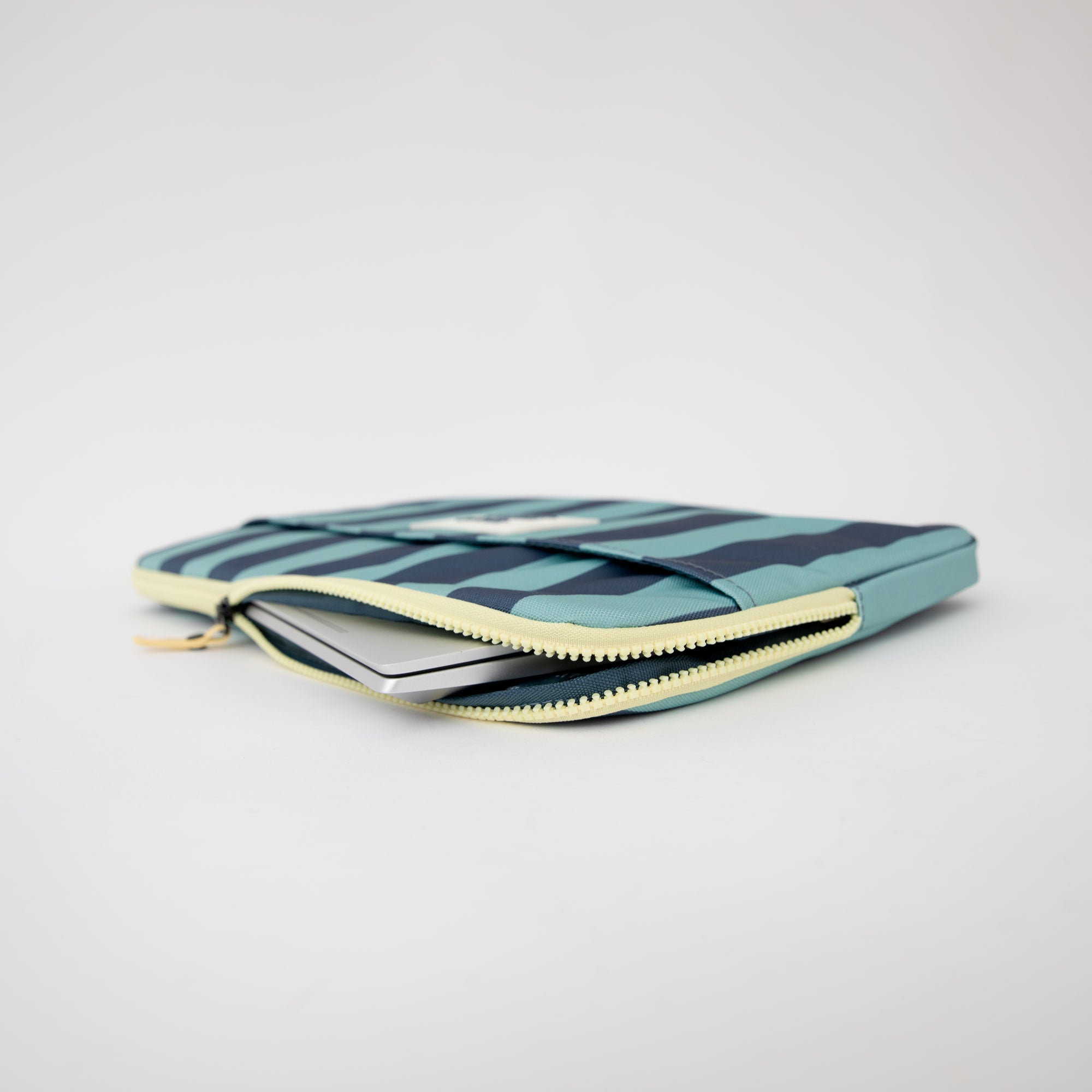 Capa para Laptop 13-14" – Positividade & criatividade
