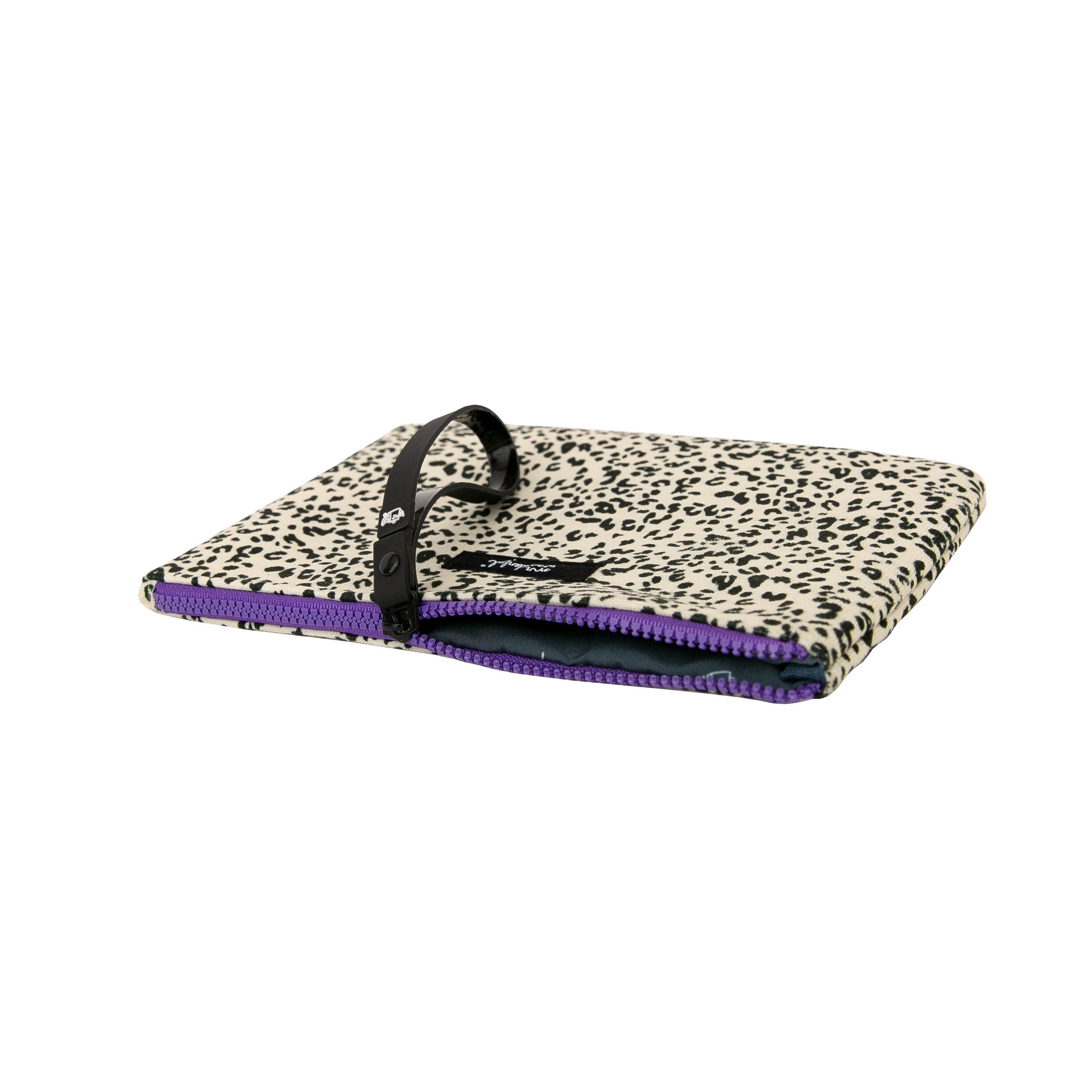 Wristlet - Animal print polka dots