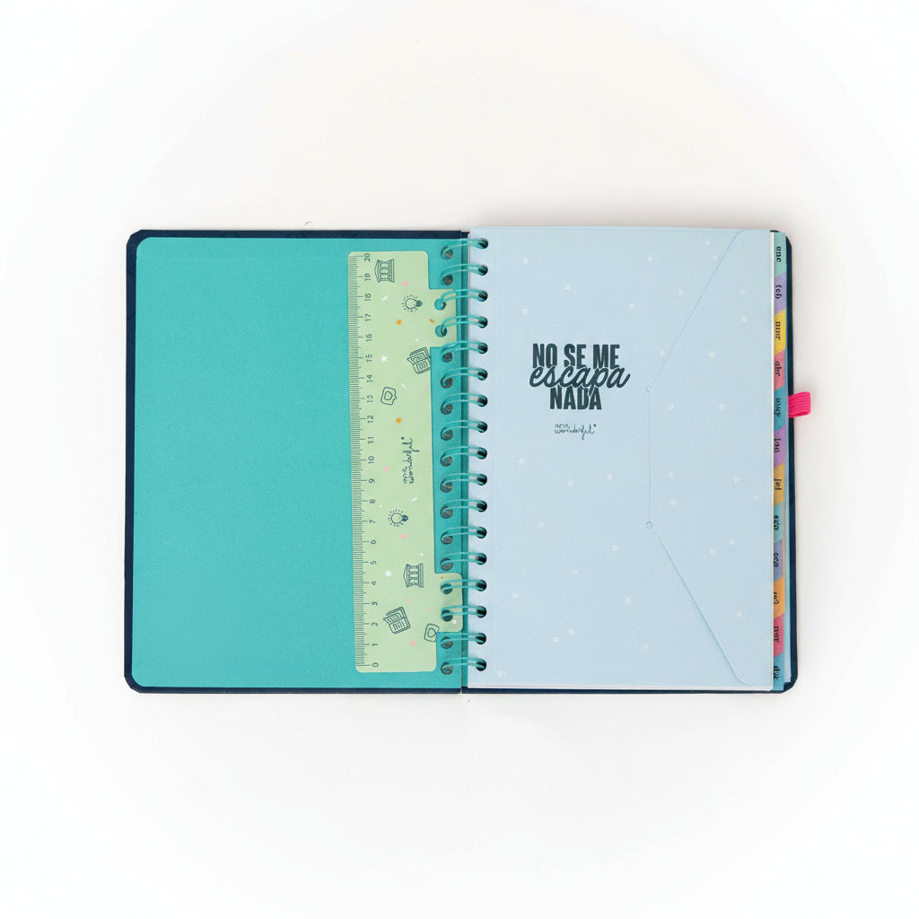 Agenda Mr. Wonderful con pegatinas, regla y post-its